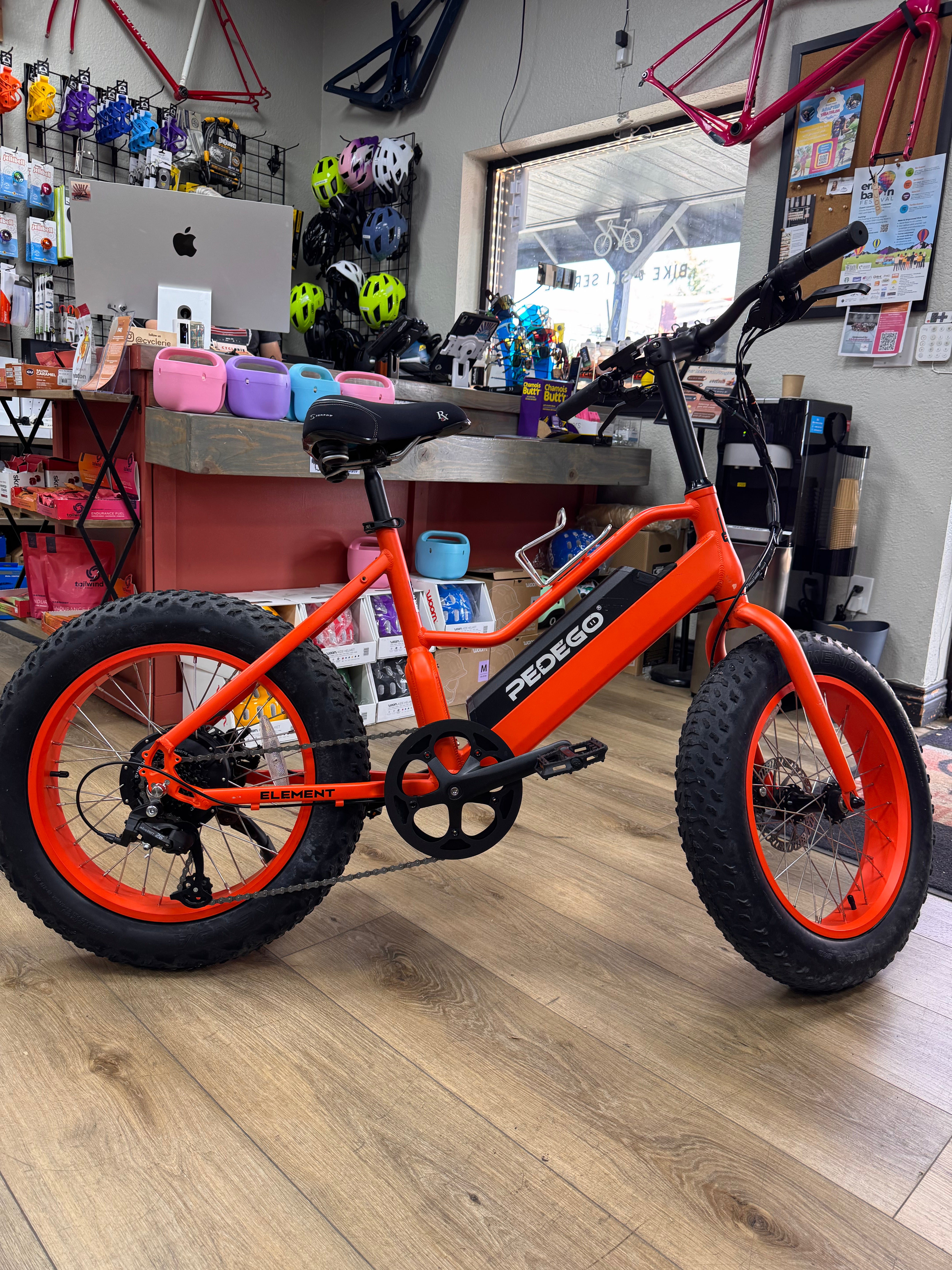 Pedego Element e-bike with 20" tires at Cyclerie