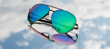 Load image into Gallery viewer, Tifosi Shwae Sunglasses
